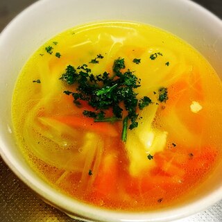 ♡鶏肉入り新玉ねぎのコンソメスープ♡